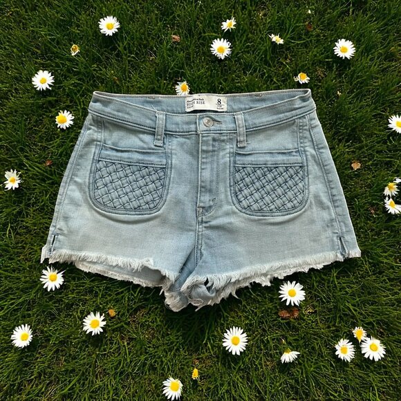 ABERCROMBIE & FITCH High Rise Denim Shorts Size 29 / US 8 - Picture 1 of 5